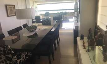 Imagem 6: Apartamento para venda possui 270 metros quadrados com 4 quartos em Boa Viagem - Recife