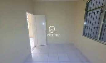 Imagem 4: Apartamento no centro de Nova Friburgo, com 1 quarto, sala, cozinha e banheiro