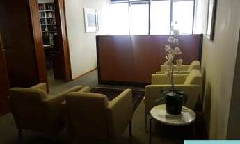 Imagem 3: Sala comercial para Venda com excelente localização! Sala totalmente reformada e planejada