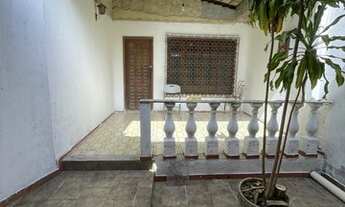 Imagem: Casa de Vila em Nazaré