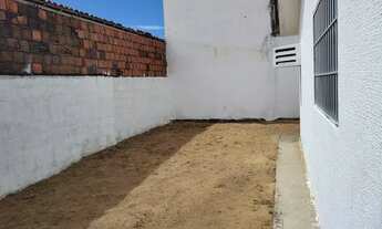 Imagem 6: Casa de condomínio térrea para aluguel possui 80 metros quadrados com 3 quartos