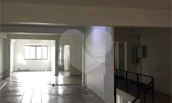 Imagem 6: Galpão muito útil para o seu negócio, são 500 M² possuindo um espaço amplo