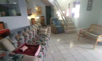 Imagem 7: Vende-se casa com piscina, churrasqueira,2 suítes, 3 quartos, garagem E área gourmet