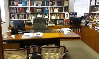 Imagem 5: Sala comercial para Venda com excelente localização! Sala totalmente reformada e planejada