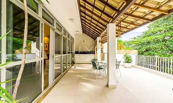 Imagem 4: Linda cobertura linear, com planta circular, composta por hall de entrada, espaçosa sala e