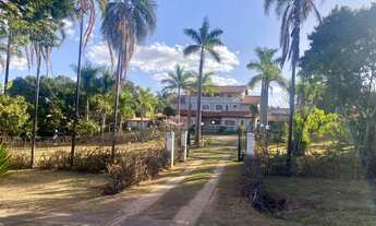 Imagem 3: Casa de condomínio sobrado para venda tem 800 metros quadrados com 6 quartos