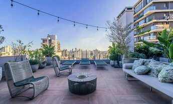 Imagem 7: *Cobertura Exclusiva com Vista Deslumbrante e Acabamentos Premium em Porto Alegre*