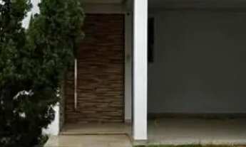 Imagem: VENDE-SE OU ALUGA-SE CASA NO CONDOMÍNIO