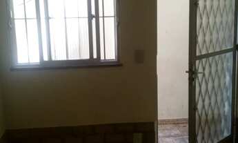 Imagem 7: Alugo Quitinete na Rua Leocádia, Realengo