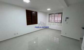 Imagem 4: Casa reformada para alugar com 3 dormitórios no Embaré Santos SP