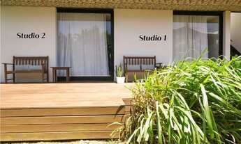 Imagem 2: Casa com matrícula a 240m da praia no Rio Tavares com 4 studios rentabilizando 150 mil ao