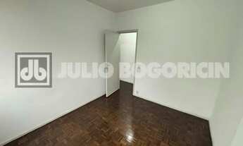 Imagem 6: Rua Martins Pena, 3 quartos com suite, frente, 1 vaga na escritura, Vazio, Coladinho com o