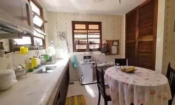 Imagem 7: Casa com 4 quartos em rua asfaltada na 2ª quadra da orla da praia *CC06