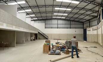 Imagem 6: Galpão Industrial para Aluguel - Amplo e com estrutura ideal