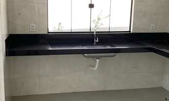 Imagem 6: Casa Veiga jardim ao lado do terminal