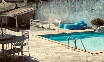 Imagem 3: Casa com 4 quartos, sendo 2 suítes, piscina, churrasqueira, quadra futevôlei