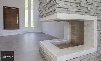 Imagem 7: Casa em condomínio com 286 m² de área privativa 4 dormitórios sendo 3 suítes e 3