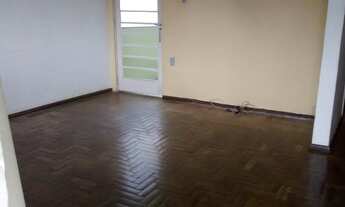 Imagem: Aluga-se casa-proxima a escolas, hospitais