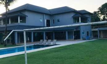 Imagem 3: Casa de condomínio para venda possui 800 metros quadrados com 5 quartos