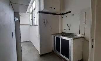 Imagem 6: BELA LOCALIZAÇÃO apartamento de 2 quartos, sala, cozinha, 2 banheiros, de frente, armários