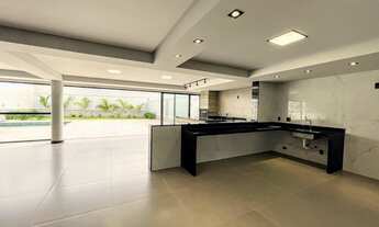 Imagem 4: Casa à venda com 4 suítes, sala ampla, lavabo, varanda, piscina, sauna no Granville Juiz d