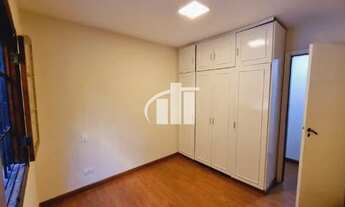 Imagem 6: Casa espaçosa com quintal, jardim e área de festas em rua fechada (particular) para locaçã