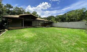 Imagem: Sitio com área de 3.200 m² plano com água