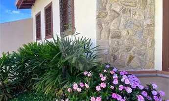 Imagem: Casa para locação em Atibaia com 3 dormitórios