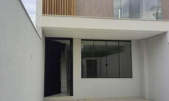 Imagem: LINDO SOBRADO Á POUCOS METROS DE BALNEÁRIO