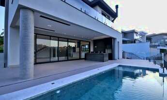 Imagem: Casa em Alphaville no condomínio