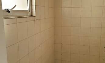 Imagem 7: Perto da USP e a 100 mets da estacao Butanta do metro. COMERCIAL !!!