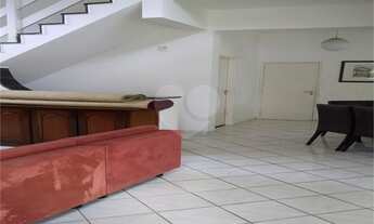 Imagem 5: Casa 5 suites em Condominio fechado à venda na Praia de Pernambuco no Guarujá