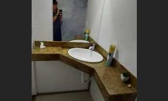 Imagem 2: Loja no Centro de Buzios com 52 metros quadrados, 2 banheiros, cozinha. vende ou aluga