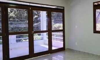 Imagem: Casa - 5 Quartos - 4 Suítes - 299,00m²