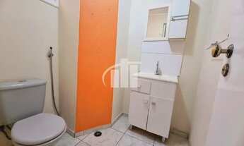 Imagem 4: Casa espaçosa com quintal, jardim e área de festas em rua fechada (particular) para locaçã