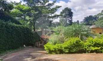 Imagem 3: Sobrado em rua fechada no Pé da Serra da Cantareira