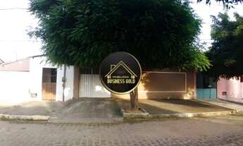 Imagem: Casa à venda no bairro Monte Castelo