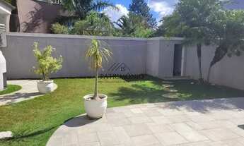 Imagem 7: Sobrado com 4 Suítes com 455m², Locação R$ 13.520,00 o pacote. Condomínio Morada dos Pássa