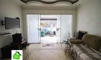 Imagem 2: Sobrado 2 Dormitórios + 1 Suíte + Banheira + Closet + Quintal + Churrasqueira + 2 Vagas Ga