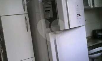 Imagem 4: Lindo Sobrado em Condomínio Fechado 2 Dormitórios com Armários