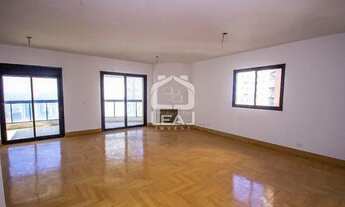 Imagem 3: Apartamento de 160 m², com 3 suítes, 2 salas, 4 vagas de garagem, para locação por R$ 8.00