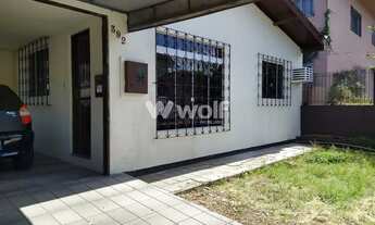 Imagem: CASA - 3 QUARTOS - FUNDOS COM CASA 2 QUARTOS