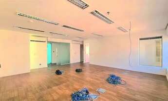 Imagem 5: Sala comercial de 107m², 4 banheiros, 2 vagas na Rua Maestro Cardim