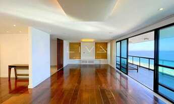 Imagem 6: Apartamento Frontal Mar Reformado com 4 Quartos Varanda 264 m² 2 Vagas e portaria 24hs