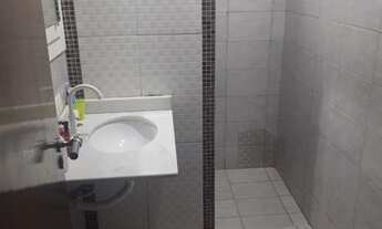 Imagem 7: Casa com 03 dormitórios no Jardim Apucarana, terreno de 576,00 m²