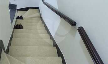 Imagem 5: 03 dormitórios, sala 02 ambientes, 02 banheiros, contem uma edícula nos fundos, 02 vagas