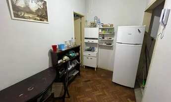 Imagem 2: Apartamento de um quarto suíte, sala e cozinha. Vista interna do prédio, silenc
