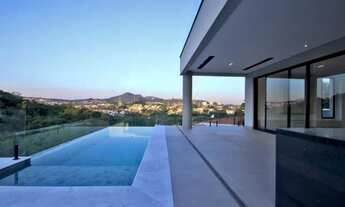 Imagem 2: Casa em Alphaville no condomínio