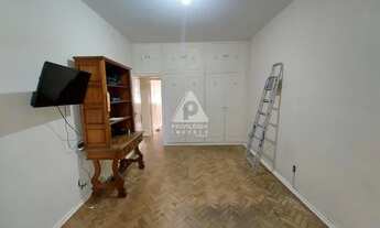 Imagem 7: Salão, 3 qtos, 2 banheiros sociais, copa, cozinha, 2 DCE, 1 vg escriturada