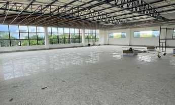 Imagem 7: Prédio comercial com estacionamento em subsolo no Centro